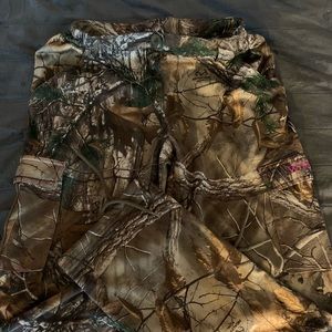 Realtree sent lock hunting pants size M
